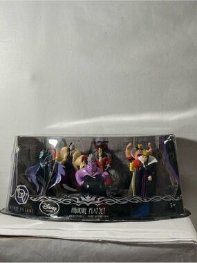 Disney Villains Figurine Set - Black, Purple, Red, Yellow